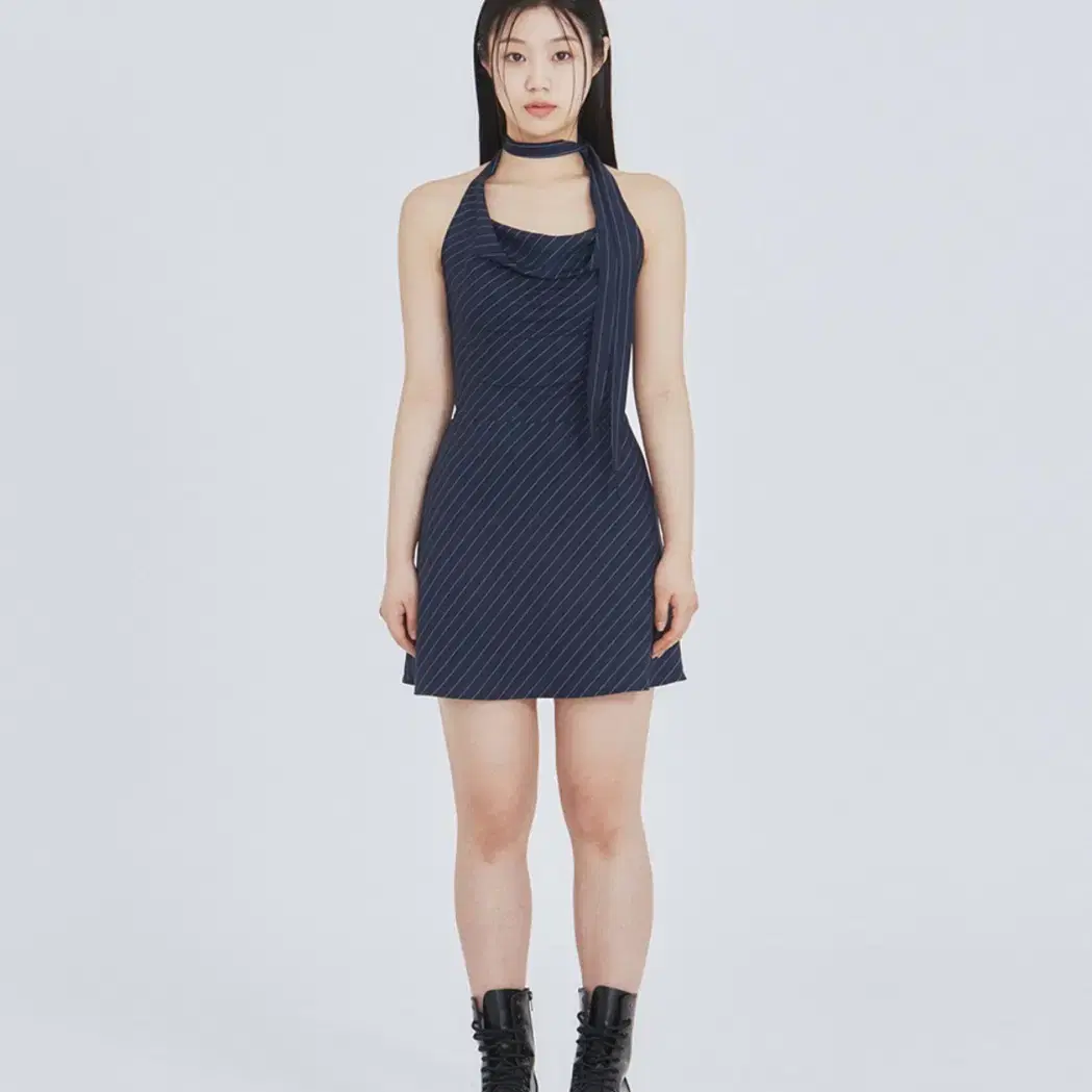 (구해요)낫유어로즈 Scarf flare dress (Navy)