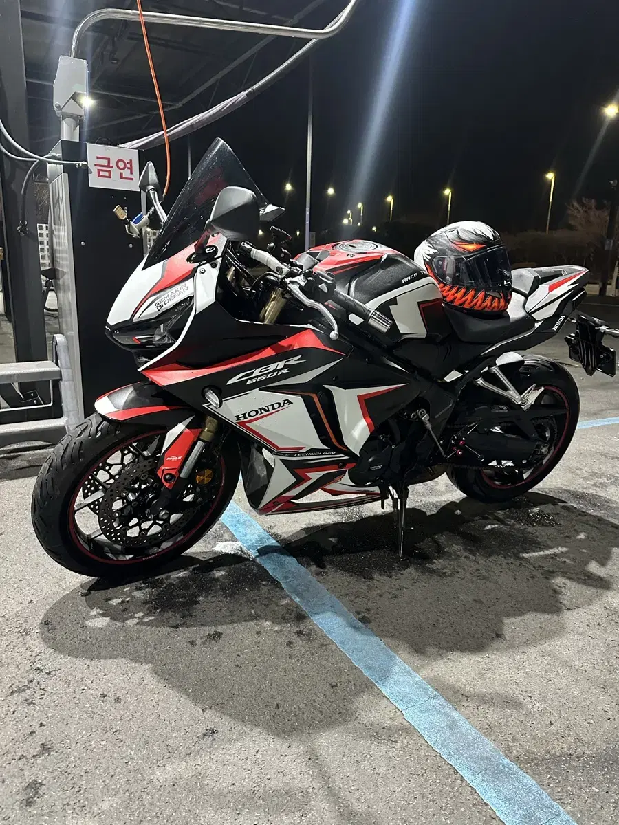 혼다 CBR650R 판매합니다.