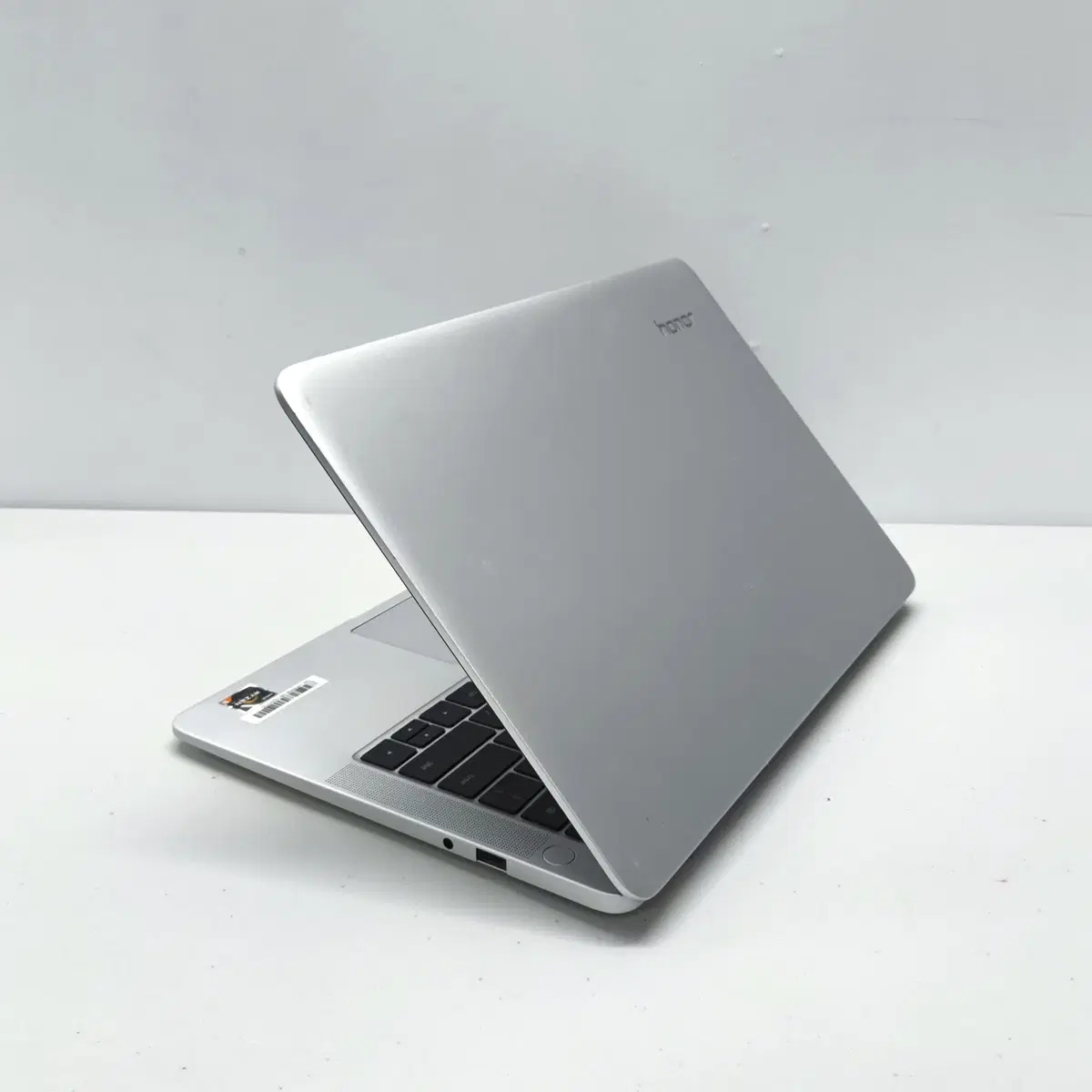 HUAWEI Honor MagicBook 14 AMD Ryzen 5 터치