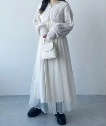 헤더 하프 ZIP 샤기2P 원피스 니트