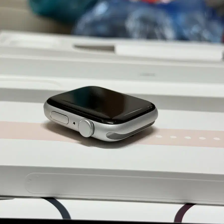 애플워치 Apple Watch SE 2세대 GPS 44mm 모델 판매