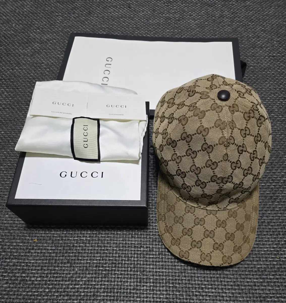 GUCCI Hat Ball Cap 58M (Best in store)