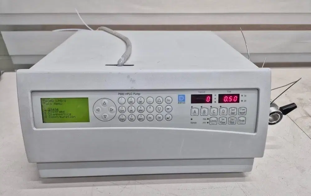 DIONEX P680 HPLC Pump