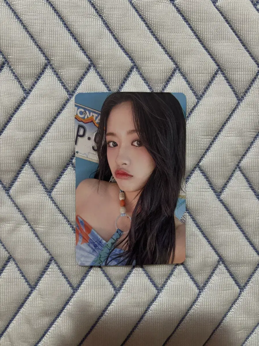 ive yujin alive vahn album photocard unreleased photocard pre-order benefit ld soundwave with muu