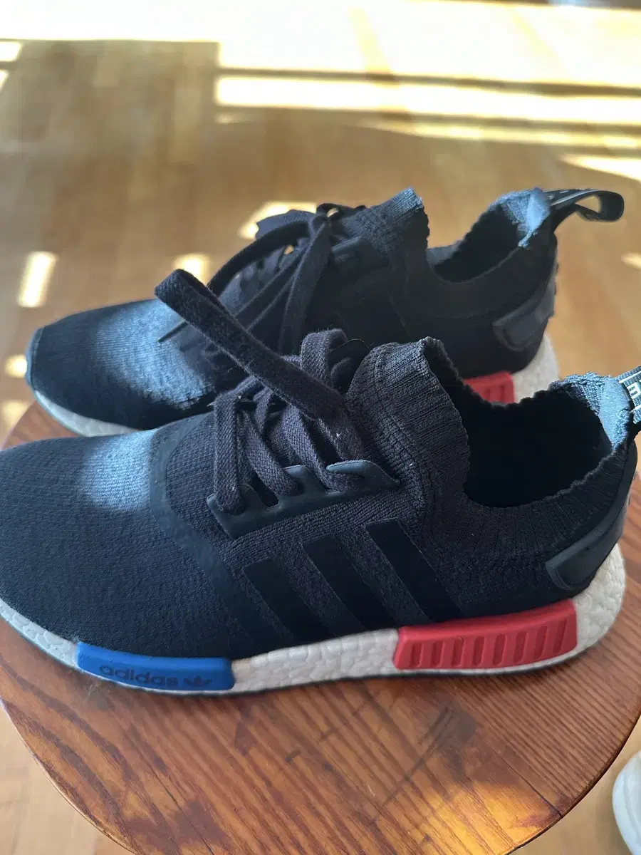 아디다스 NMD R1 경찰차 250