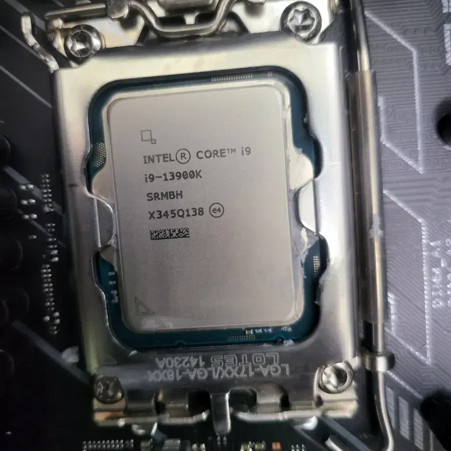 인텔 i9 13900k 팝니다