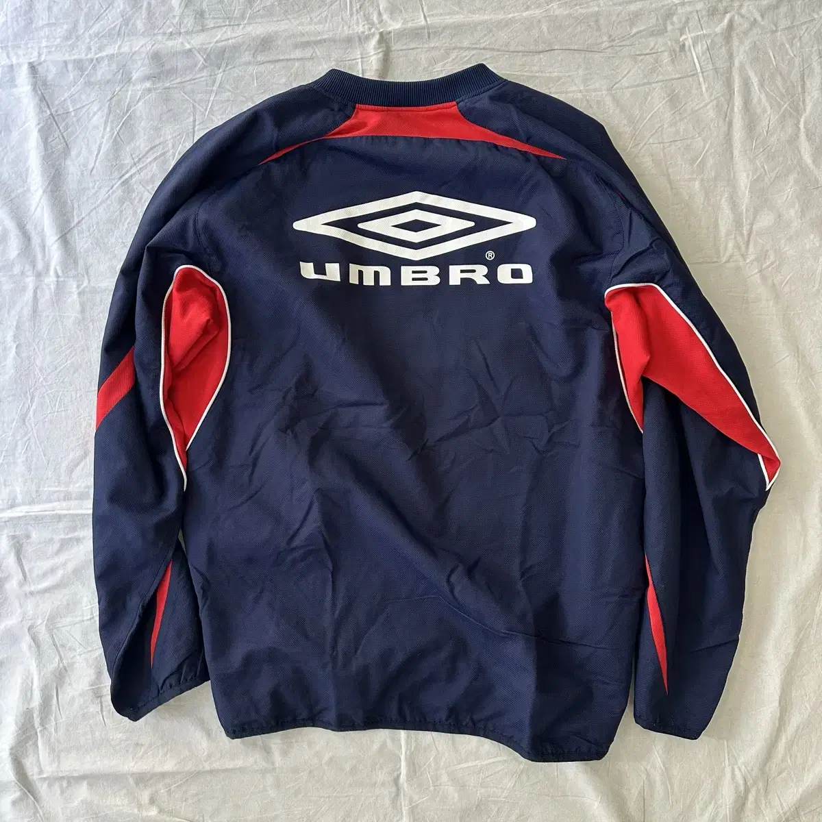 엄브로 umbro 로고 웜업