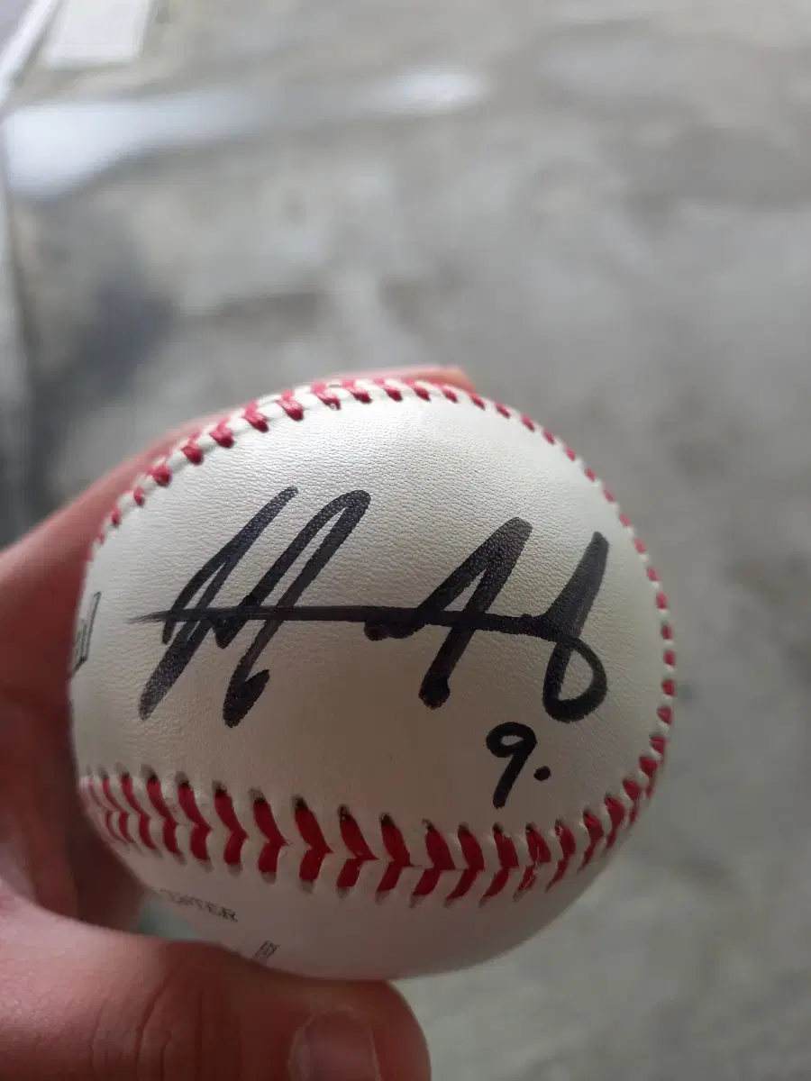 Sell Jeon Damin's autographed ball