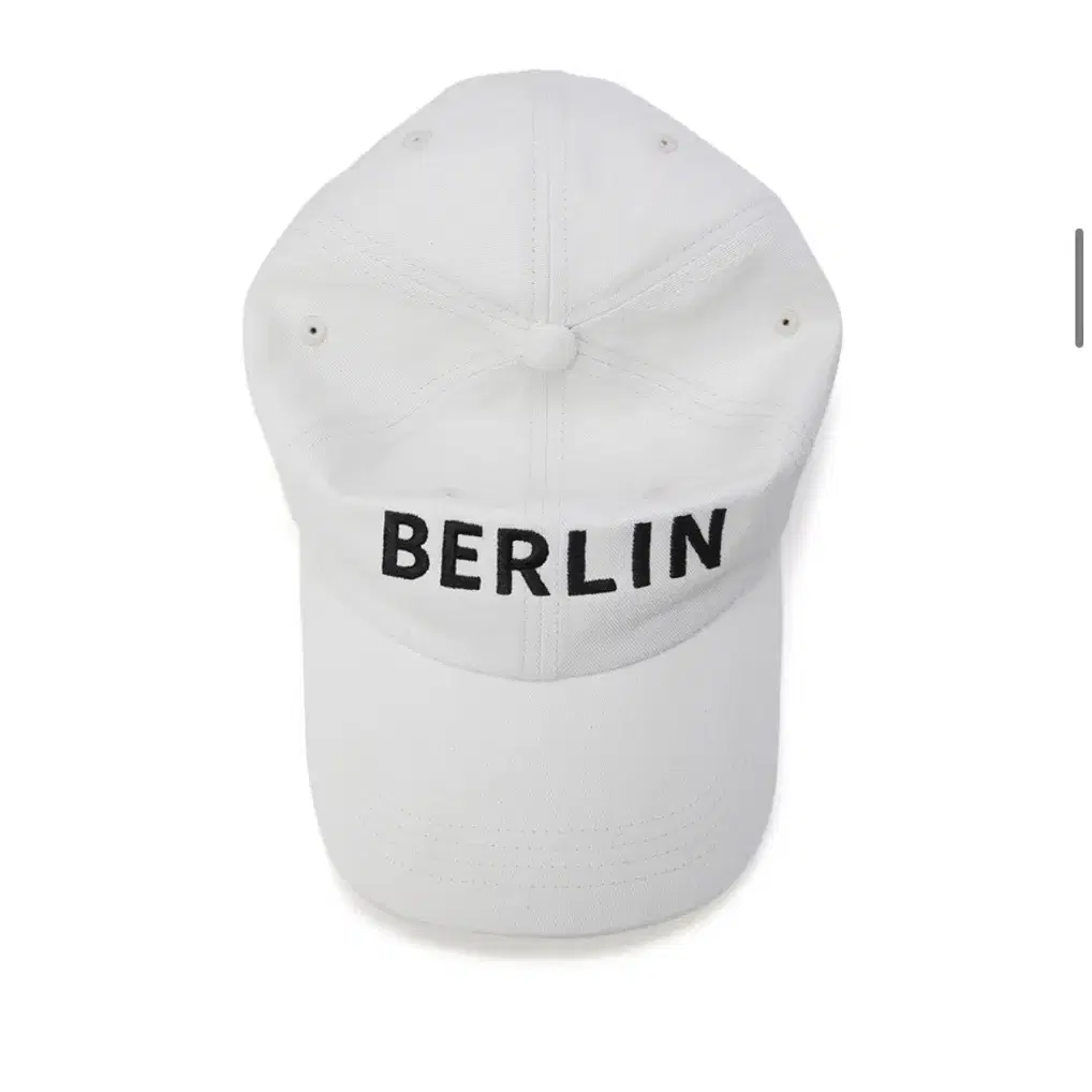 마우어베를린모자캡화이트/MAUER BERLIN CAP/볼캡/이미스/마뗑킴