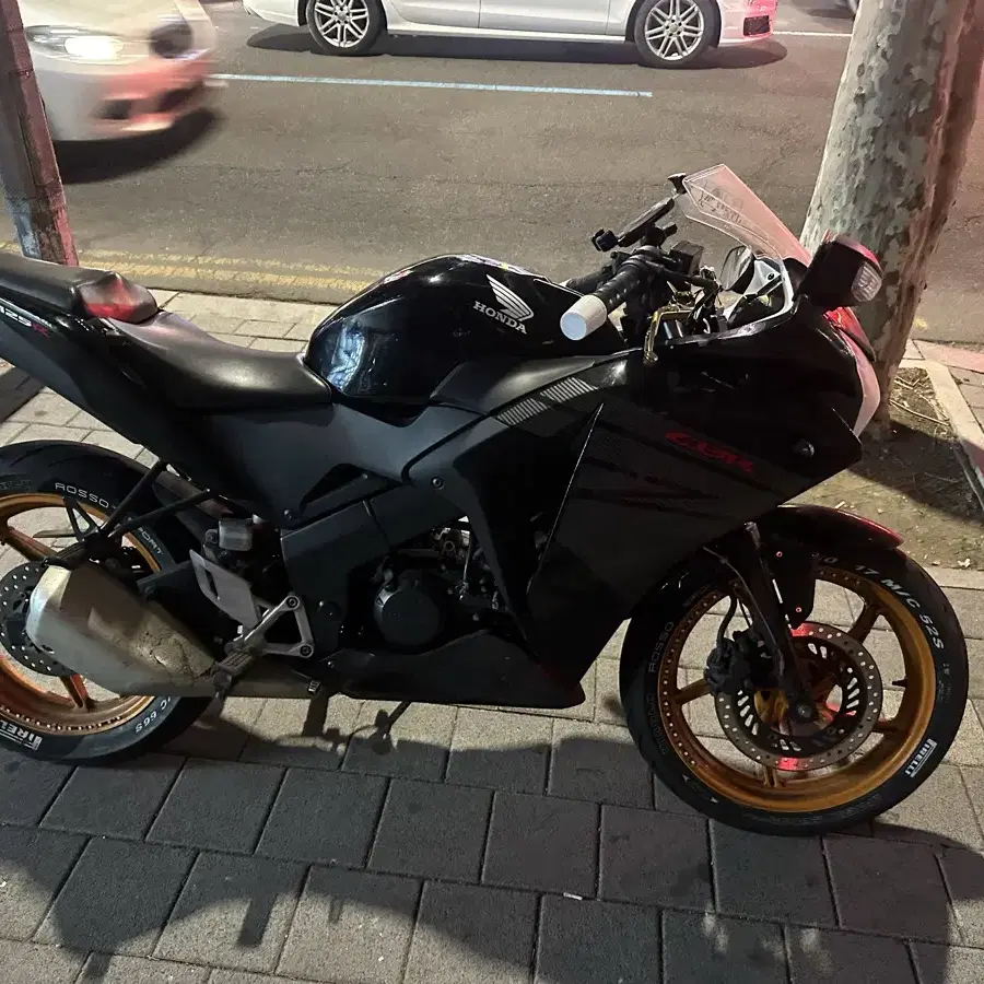 cbr125