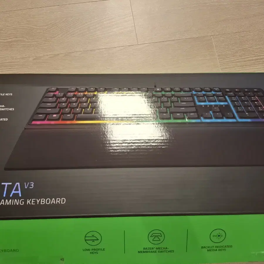 Razer Ornata V3 키보드 (택배 안해요)