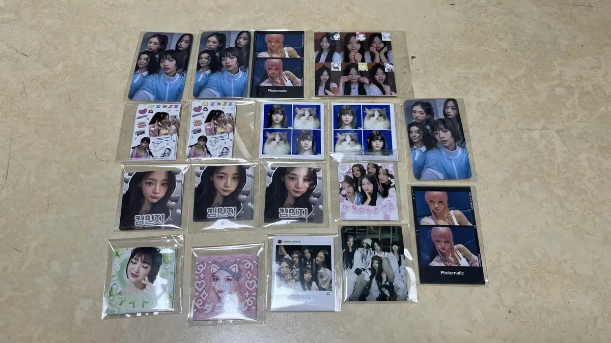 뉴진스 굿즈
