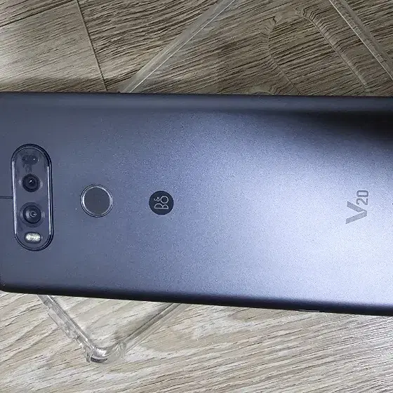 v20lg폰