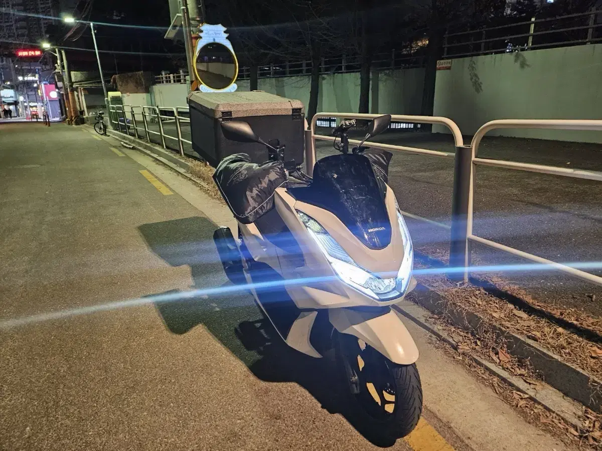 22년식 pcx125 판매합니다