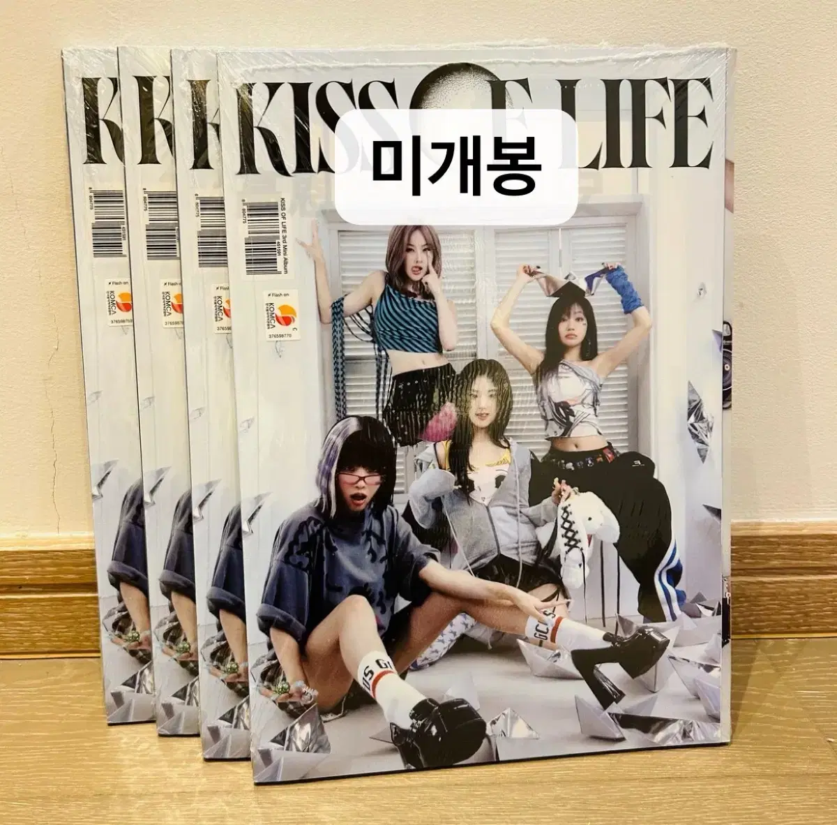 현물 키오프 키스오브라이프 미니 3집  미개봉 앨범