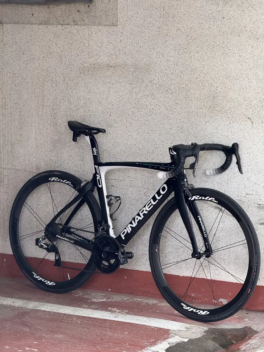 [Vehicle registration/loan] Pirelli Dogma F10 team sky