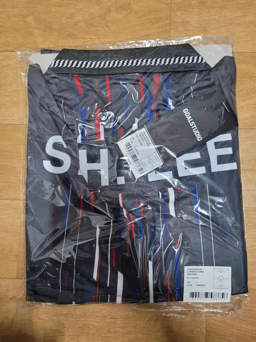 LoL Asian Games jersey sealed