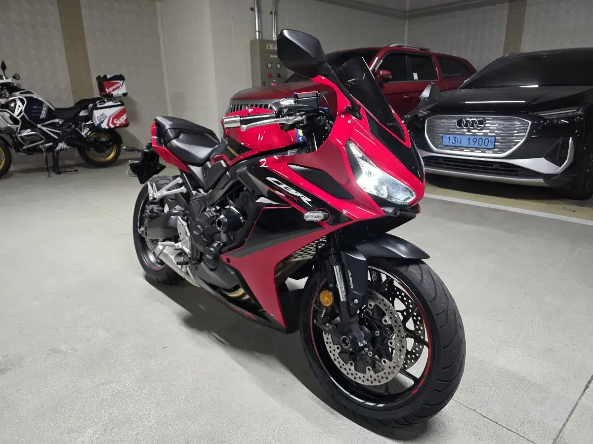 2023 혼다 CBR650R 팝니다.