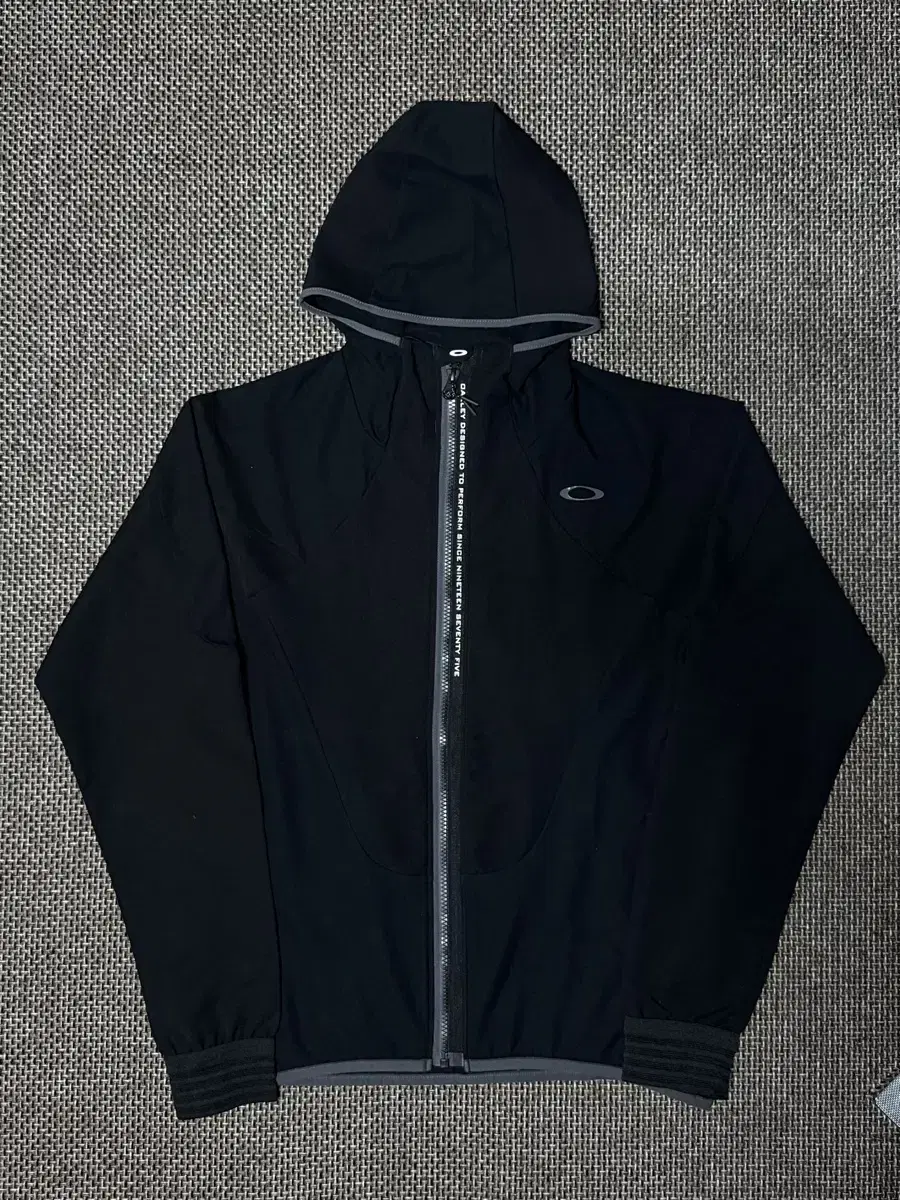 오클리 18FW 블랙 후드집업