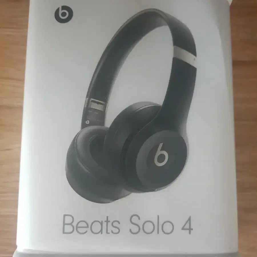 Beats Solo 4