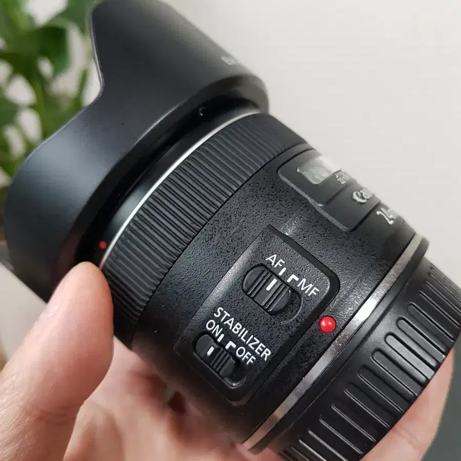 캐논 EF 24mm1:2.8 IS USM 이사방 손떨림방지렌즈 판매합니다