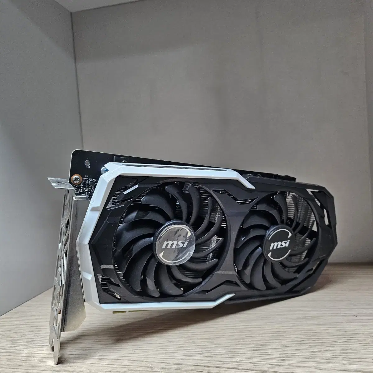 MSI GTX1660 6G 아머 그래픽 카드