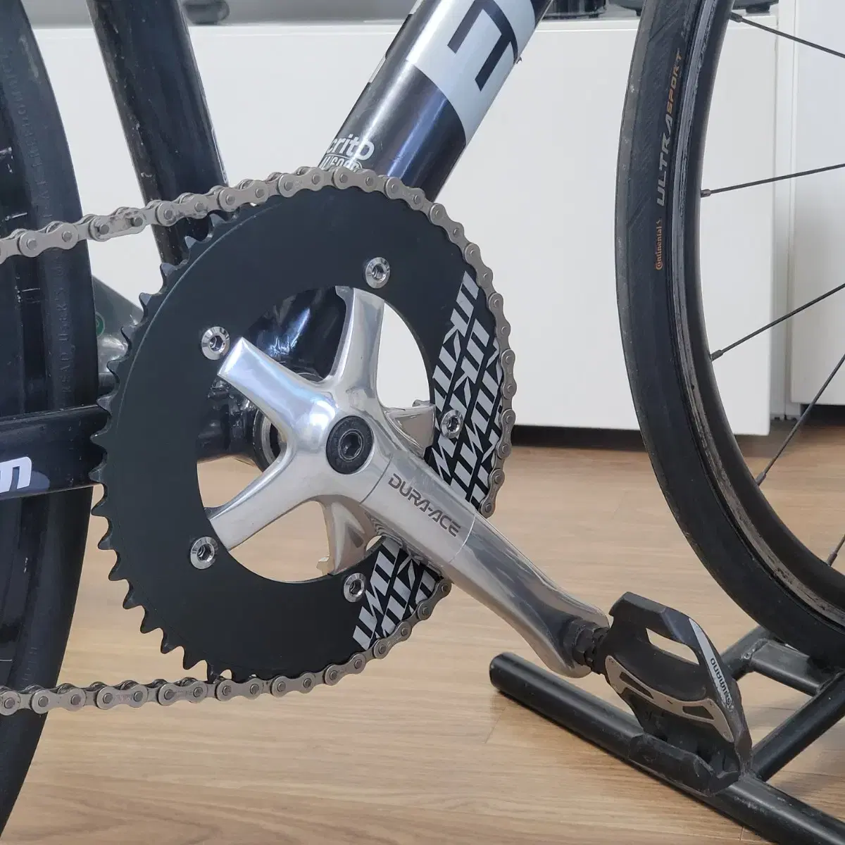 Dura-Ace Octa Crankset (including Bibs) Sell/Contact