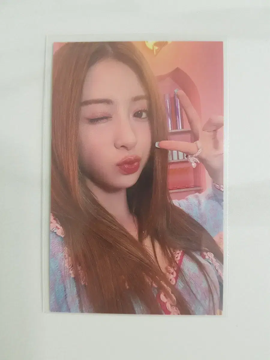 huh yunjin, Tower Records