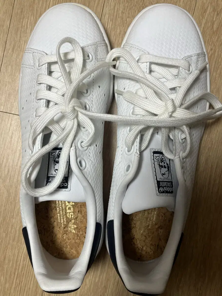 아디다스 스탠스미스 새상품급
