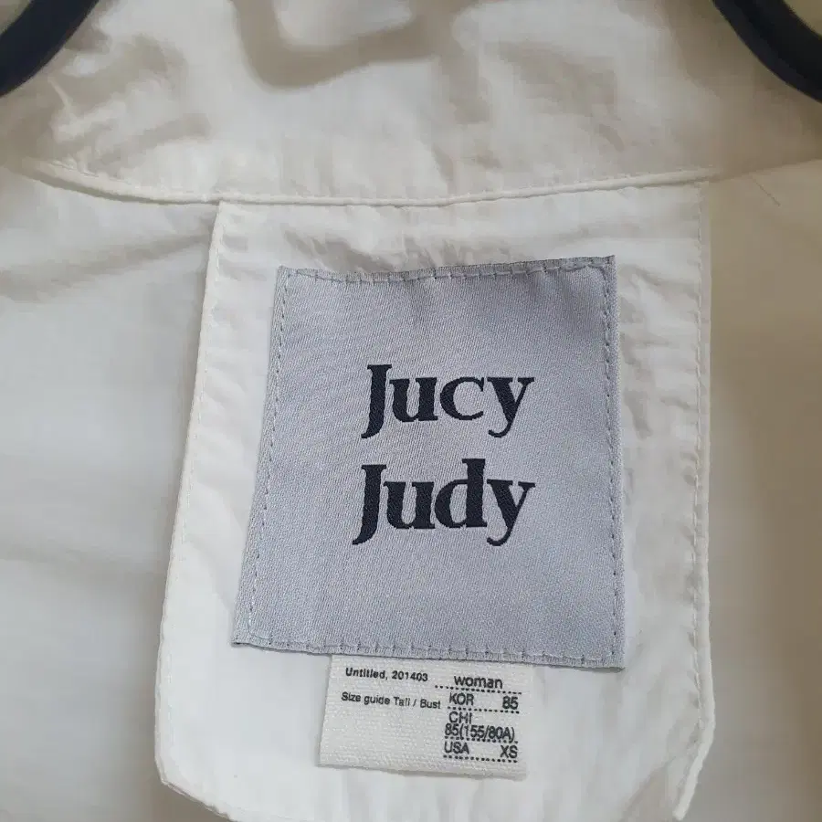 JUCY JUDY 바람막이점퍼