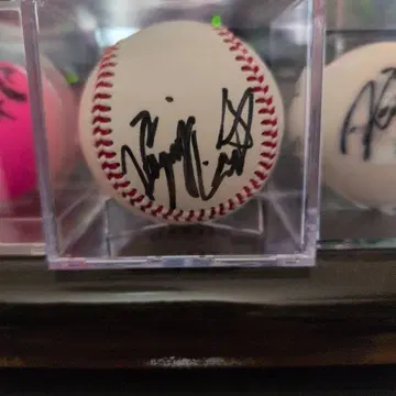 KAT-TUN 카즈야 카메리 씨 사인 포함 야구공 2023년