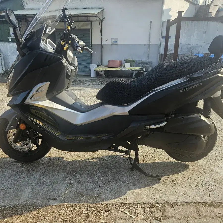 sym 크루심 125cc 21년식 팔아요