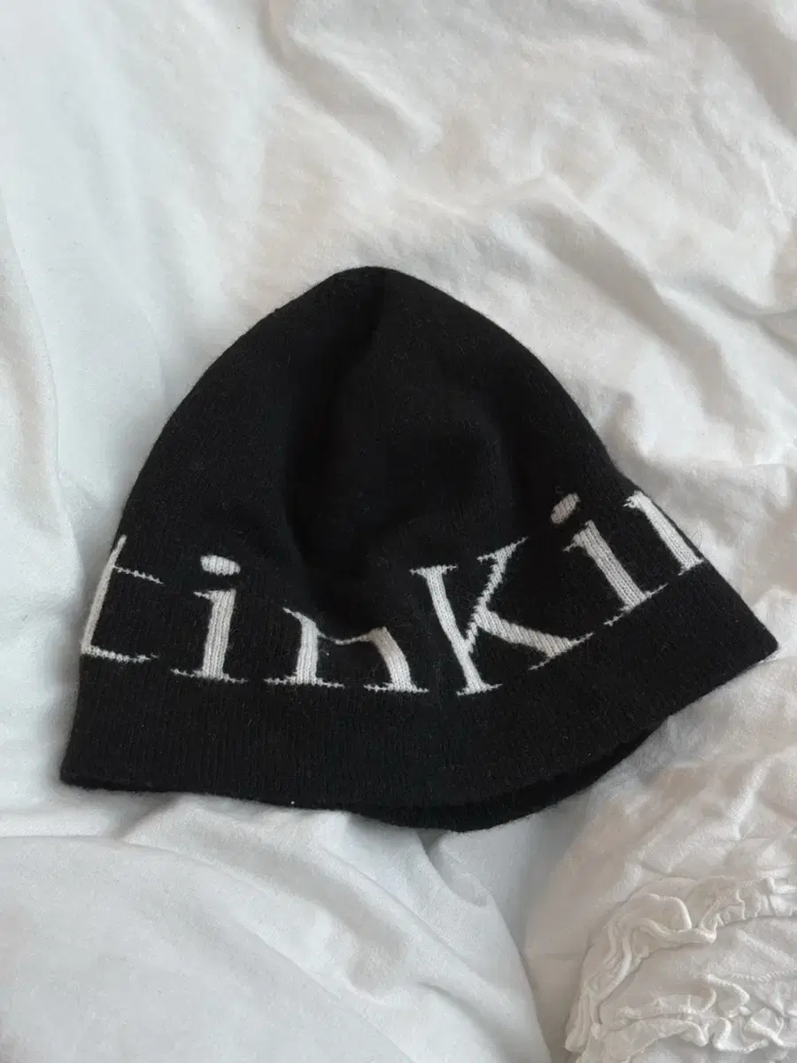 마뗑킴 로고 자카드 숏 비니 MATIN KIM LOGO BEANIE