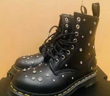 닥터마틴 스와로브스키 콜라보 한정품 8홀