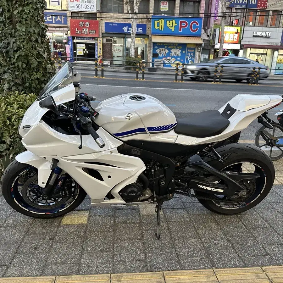 2018년식 GSX-R1000R 저렴하게 판매합니다.