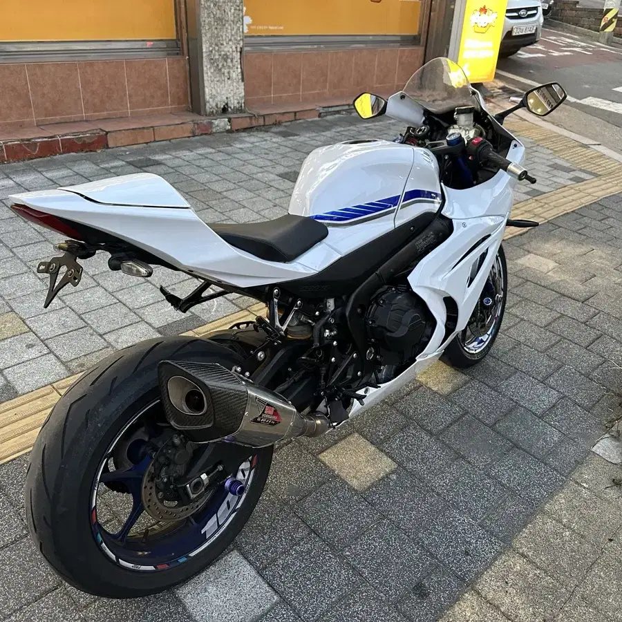 2018년식 GSX-R1000R 저렴하게 판매합니다.