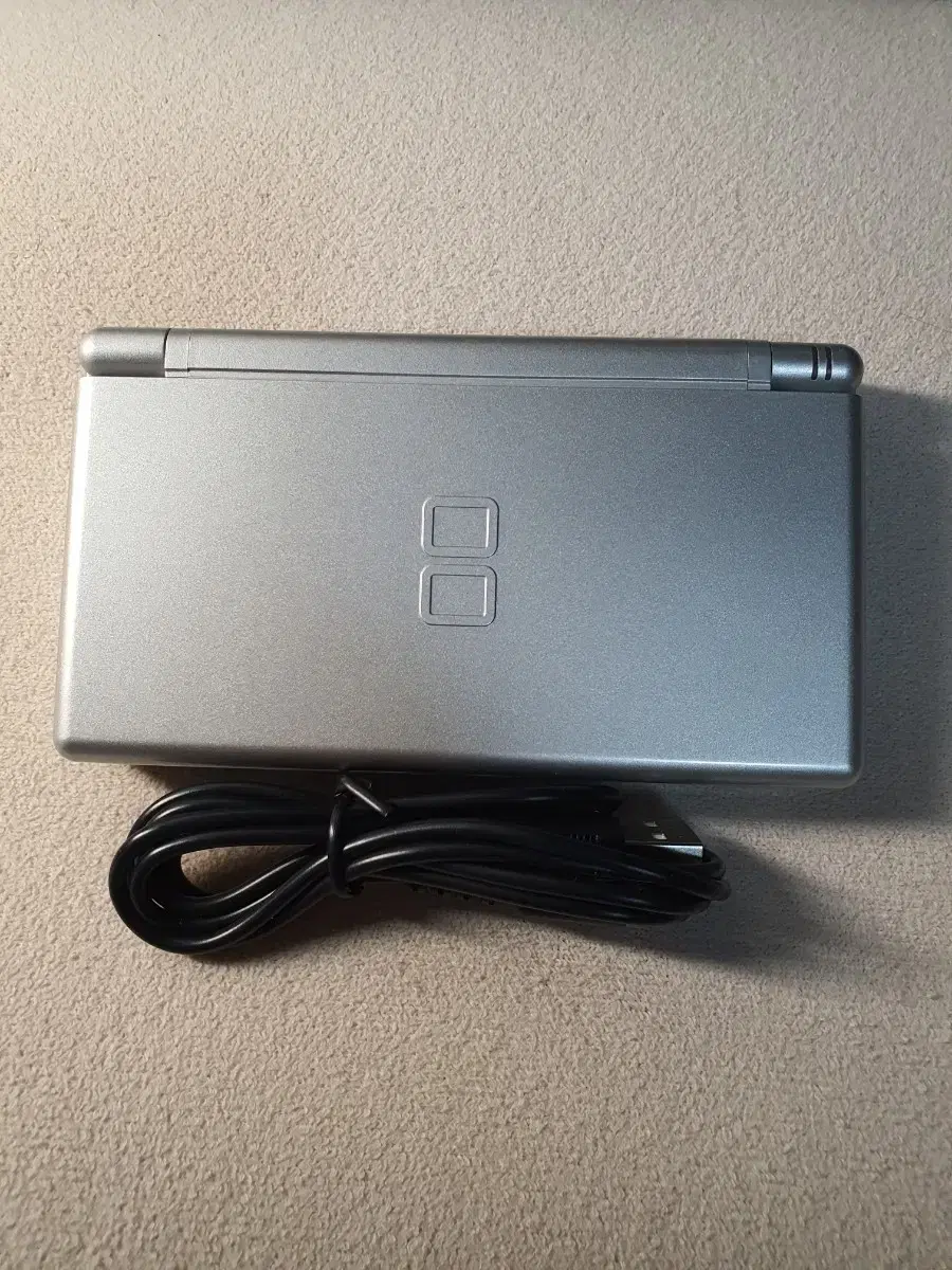 닌텐도 DS lite 실버