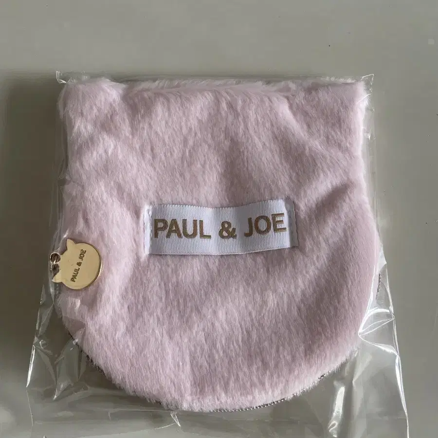 <새제품>폴앤죠paul & joe고양이 파우치 퍼 골드지퍼 양산형지뢰계