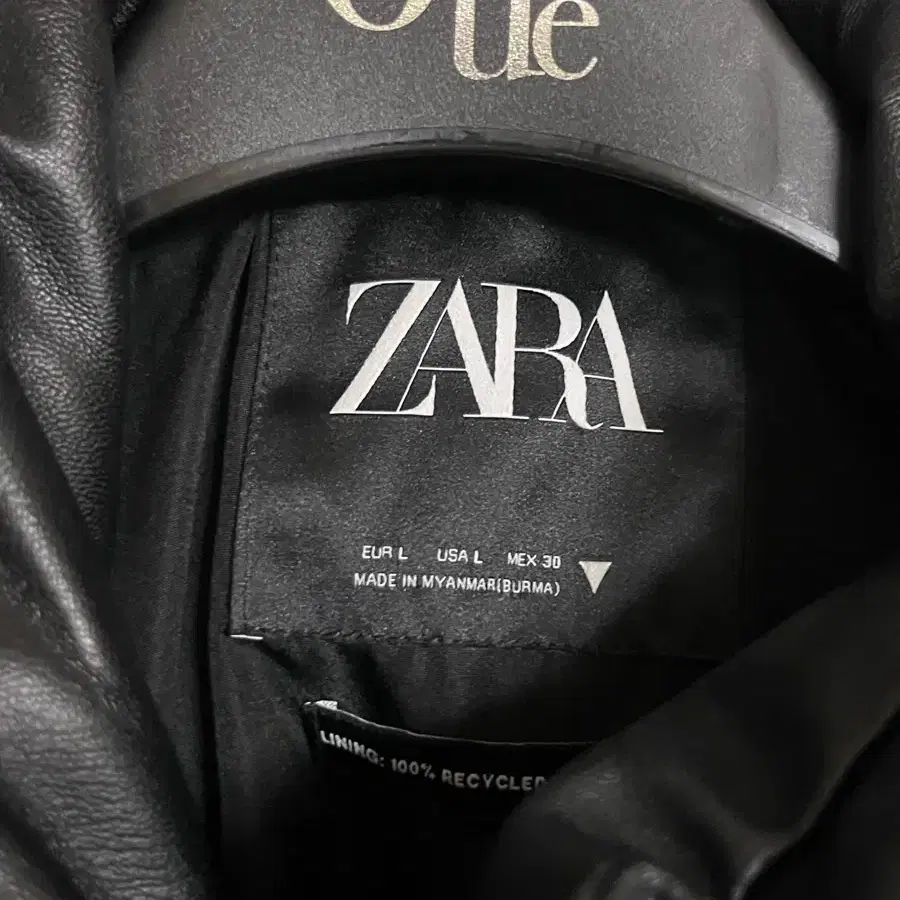 ZARA 레더 크롭 숏패딩