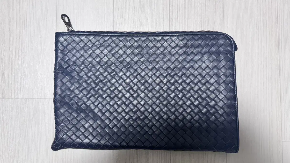 Bottega Basic clutch bag Genuine