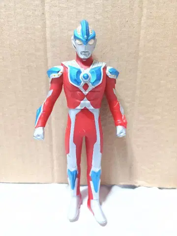 16 라이브 사인 포함! 울트라맨 긴가 S 14cm 소프트 비닐 피규어