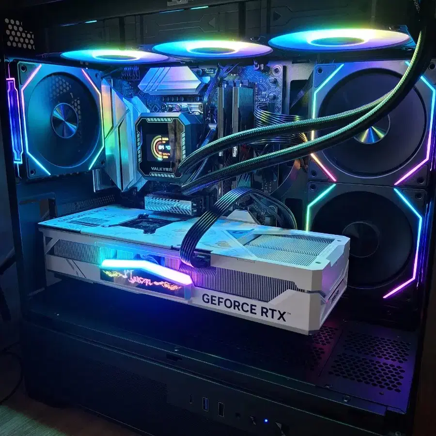 라이젠 9600X RTX 4070 SUPER 컴퓨터 팝니다