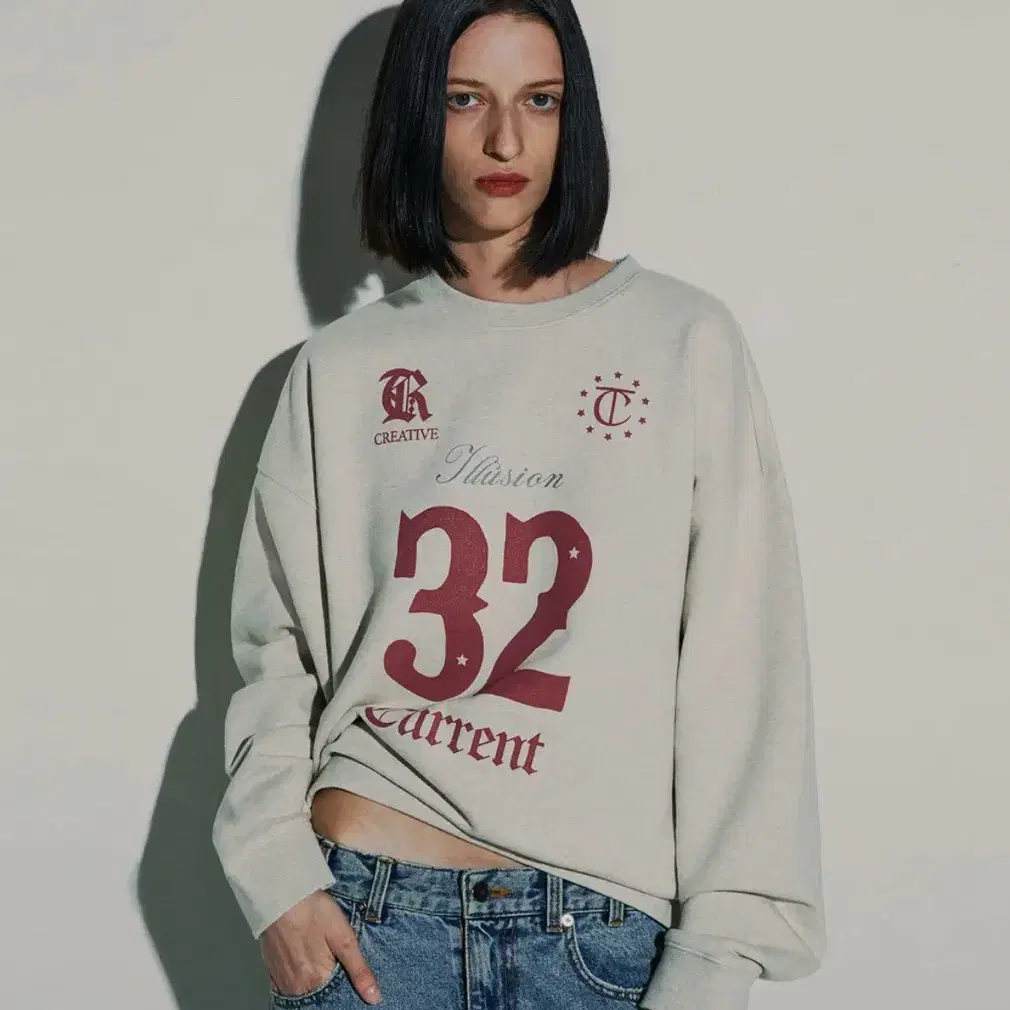 커렌트 32 FOOTBALL SWEATSHIRT [IVORY]