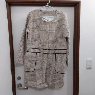 노카라 트위드 자켓 스누드 포함