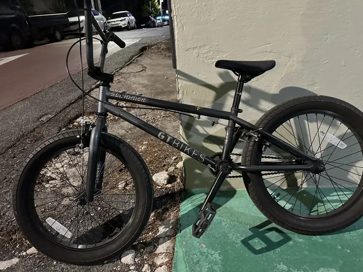 BMX 팝니다 카본휠 교신도 봅니다