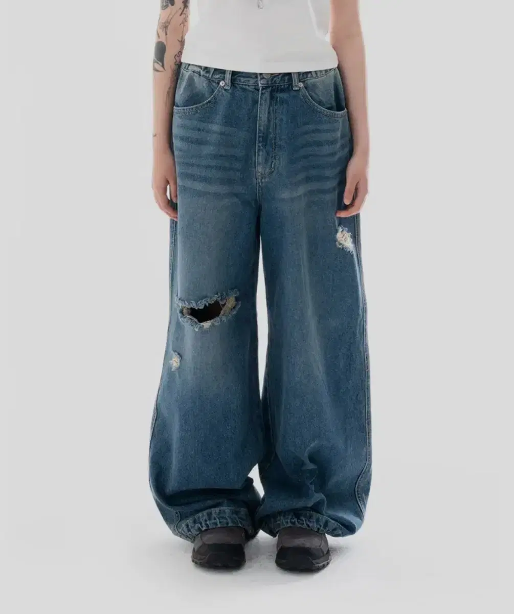 Aakam distressed denim pants 아캄 데님