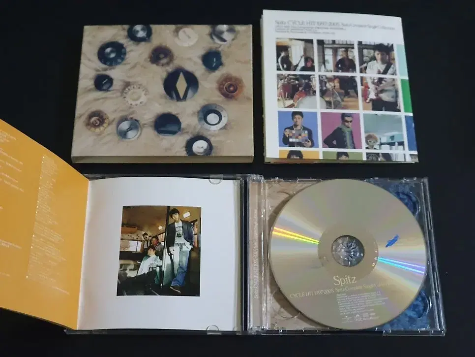 Spitz 스핏츠 싱글컬렉션 베스트 앨범 1997-2005 (2CD)