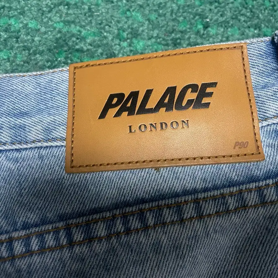 palace p90 baggy jean (30)