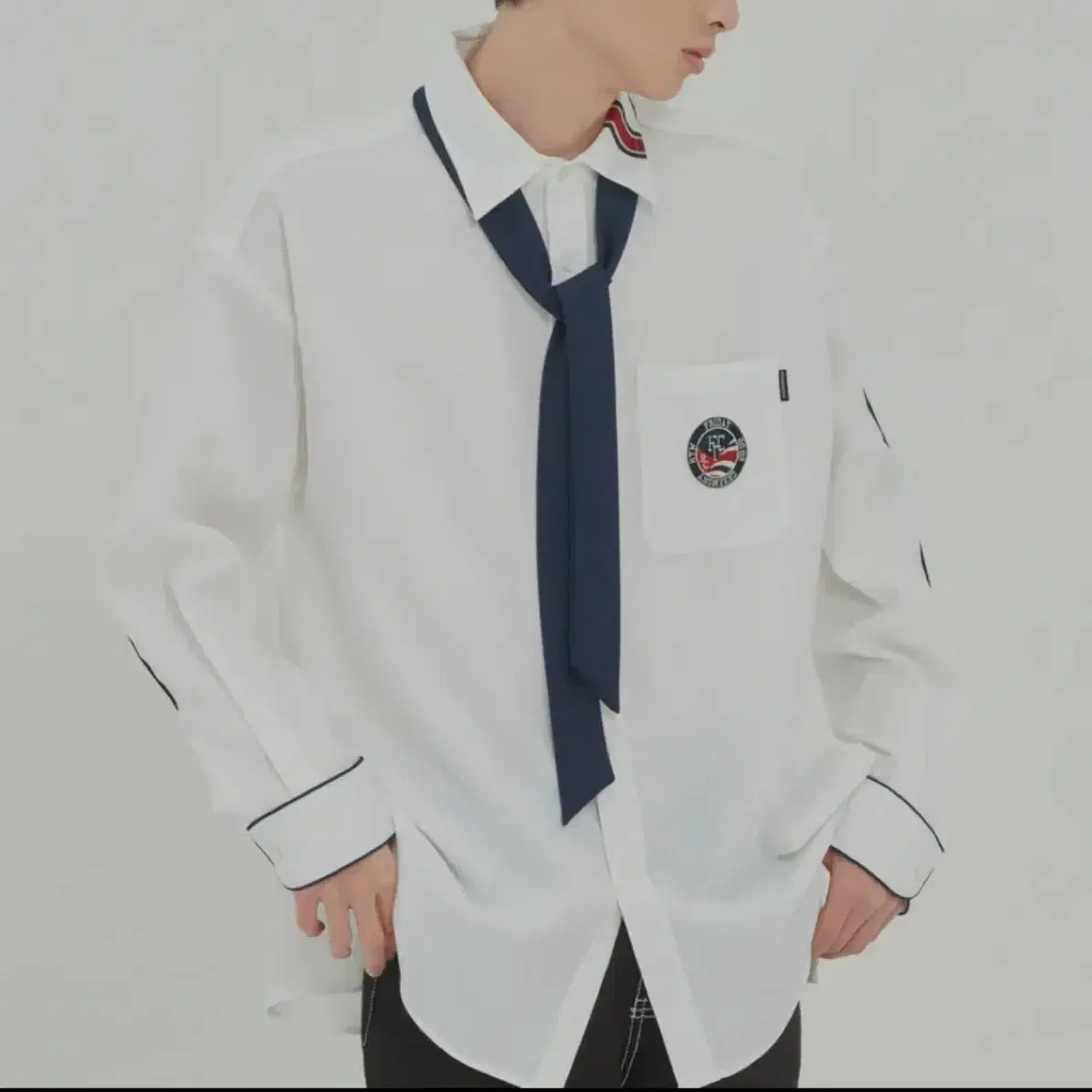 로맨틱크라운 셔츠 PIPING TIE SHIRT_WHITE