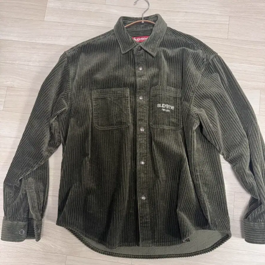 [S] 24FW Supreme  Corduroy Snap Shirt